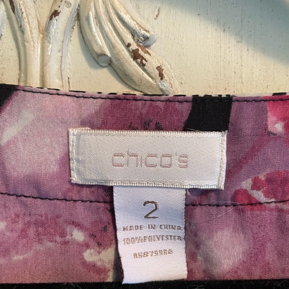 Chicos top Size 2 - Picture 2 of 3